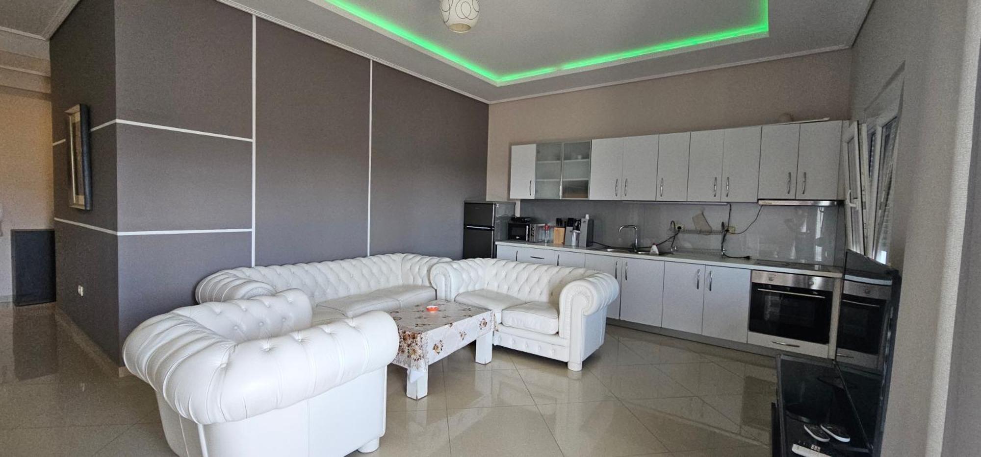 Apartment Aura